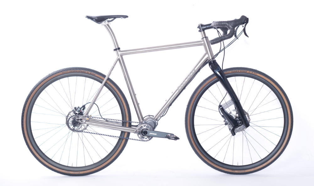Adrian´s s Pinion Gravel Allroad Titanium Bike - 1