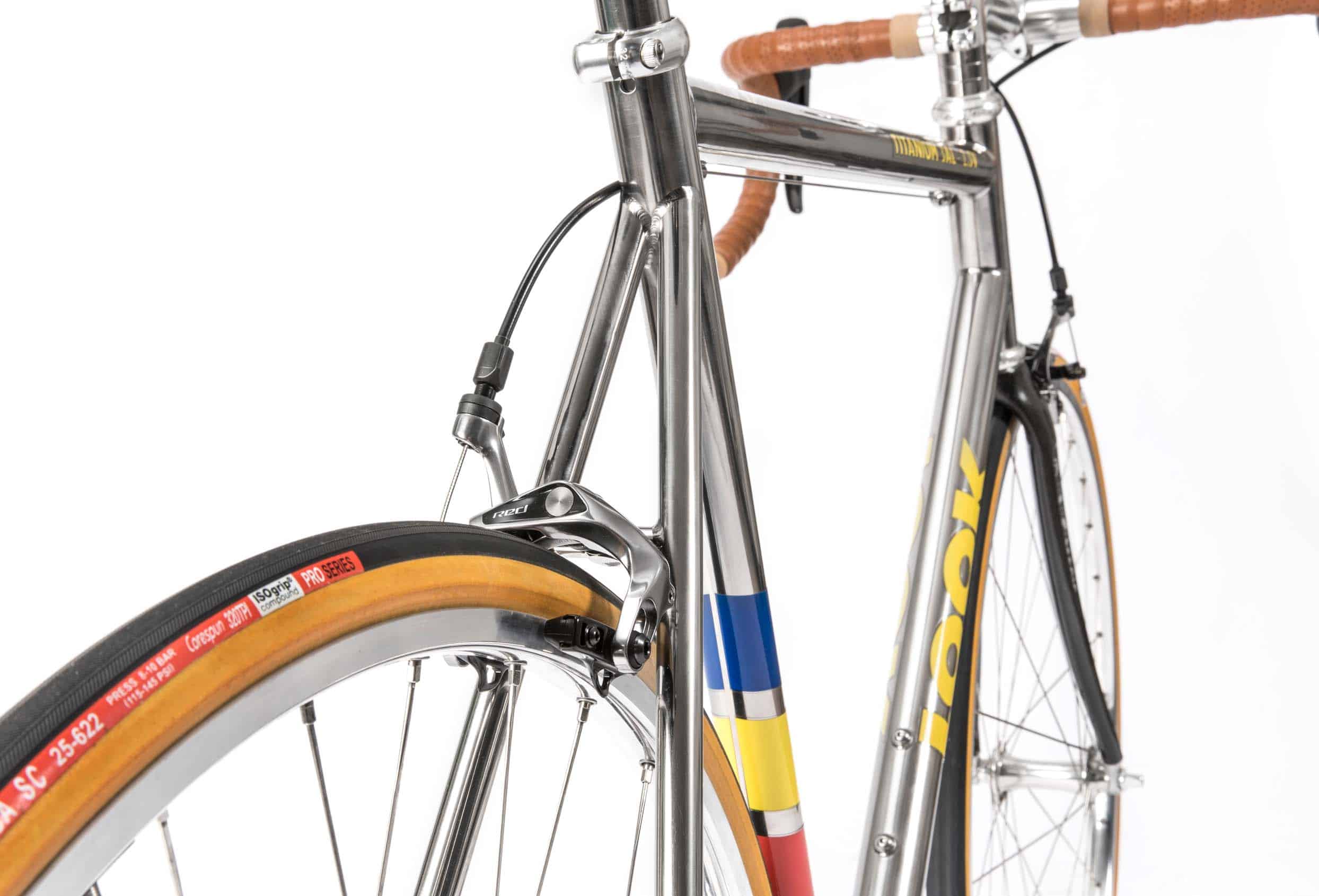 classical_titanium_roadbike_5 classical_titanium_roadbike_5