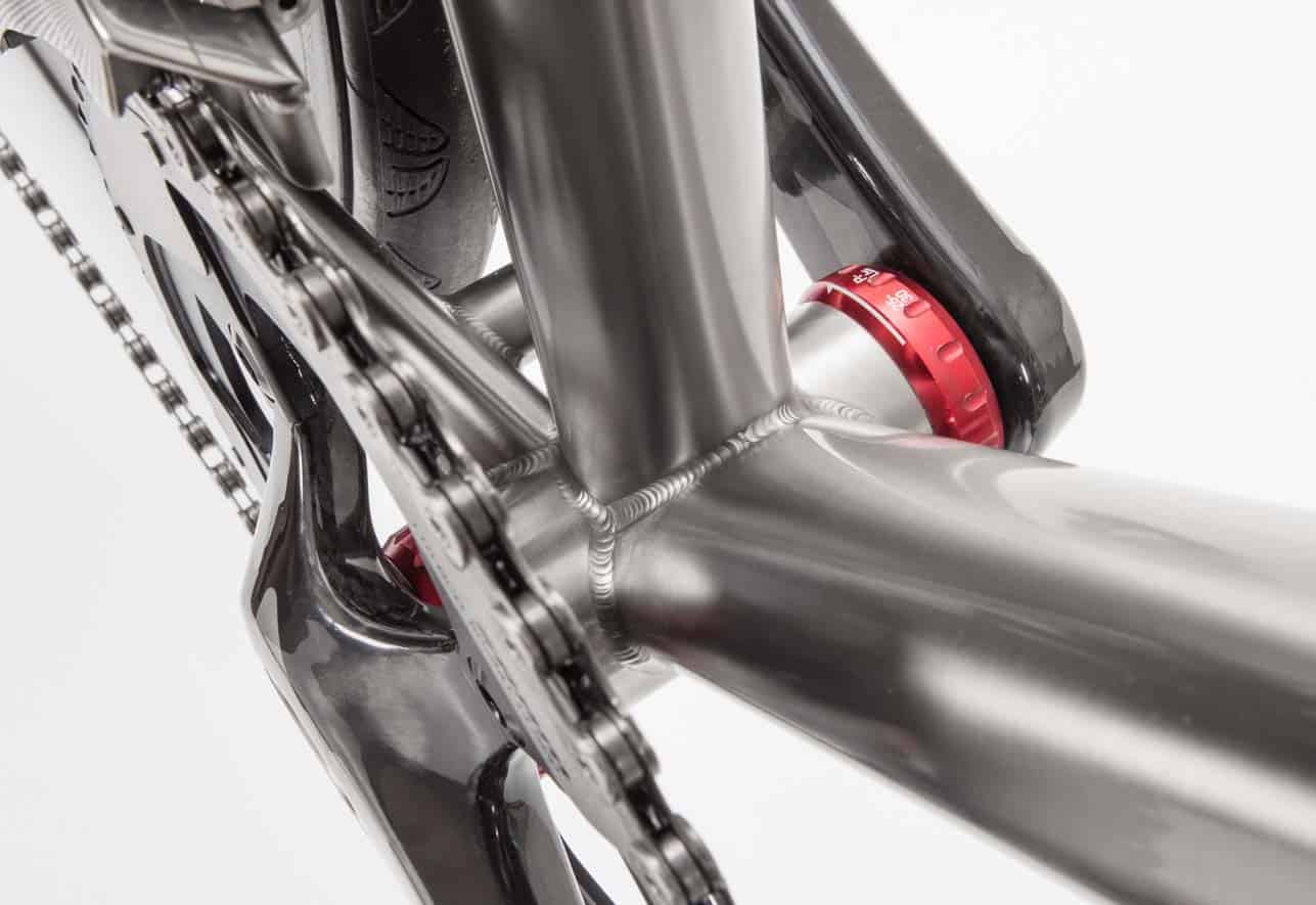 sRace-Titanium_frame_10_min sRace-Titanium_frame_10_min