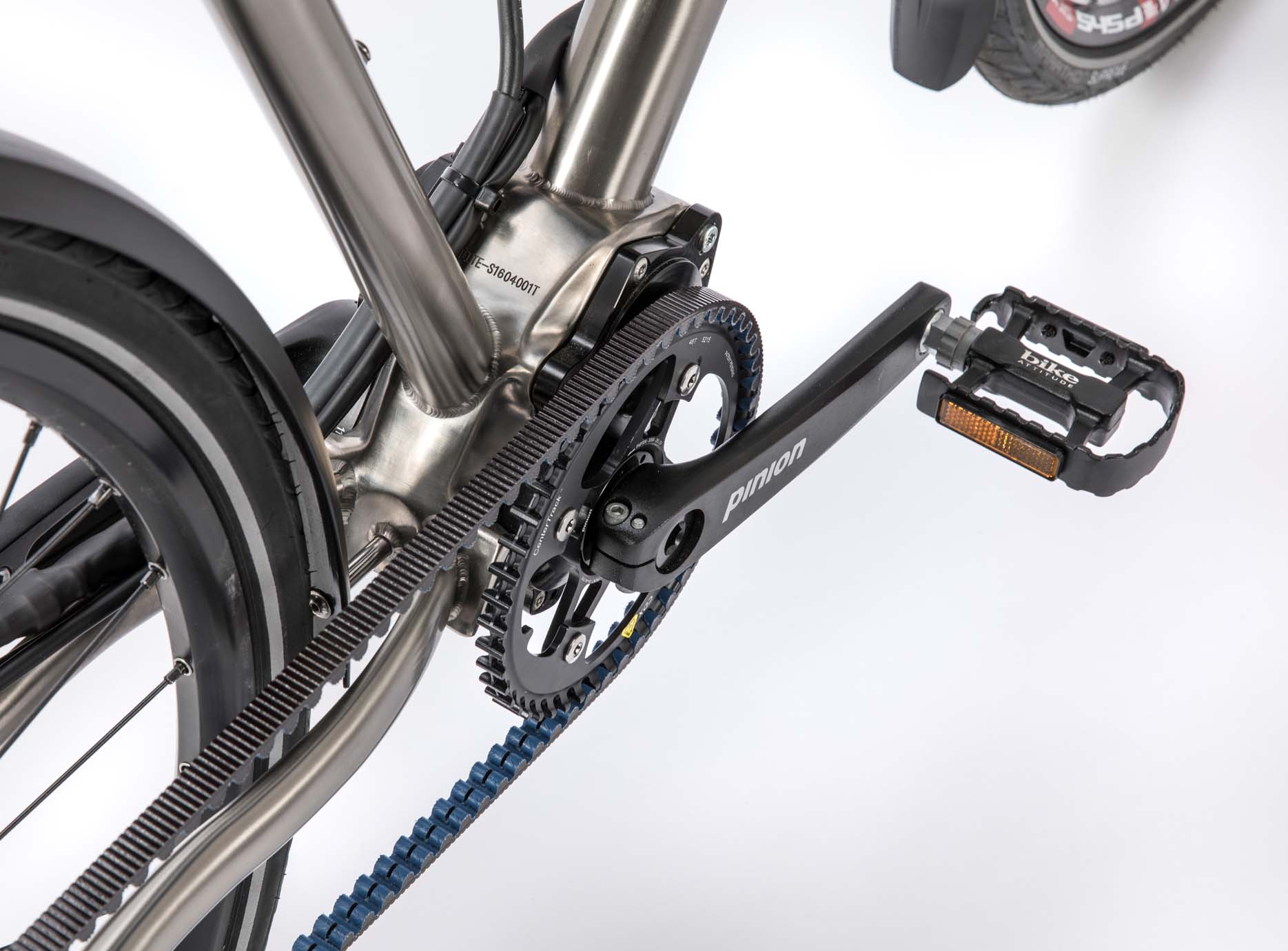 Titan_E-Bike_Pinion_Gates_Riemen Titan_E-Bike_Pinion_Gates_Riemen